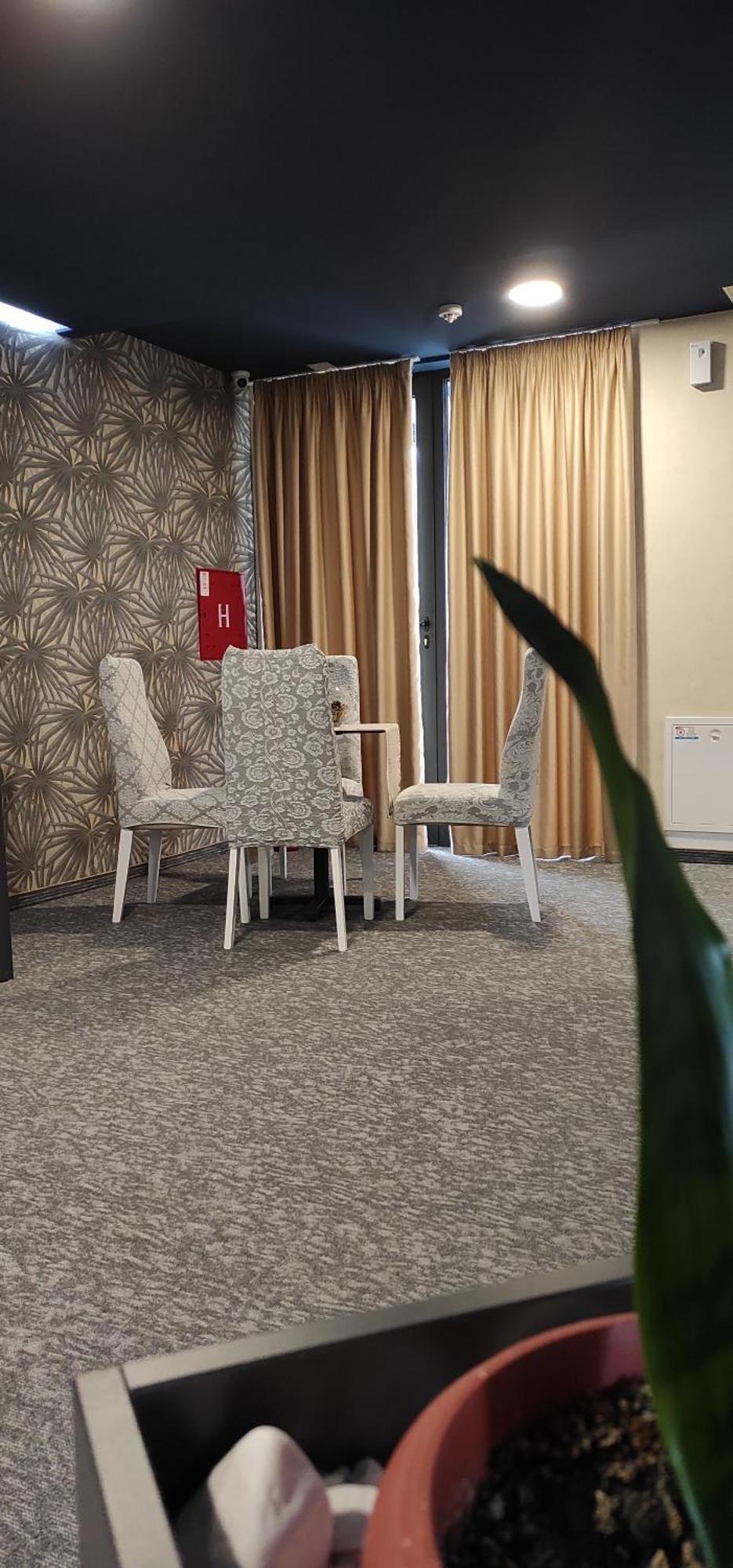 Hotel Lobby Bihać Buitenkant foto